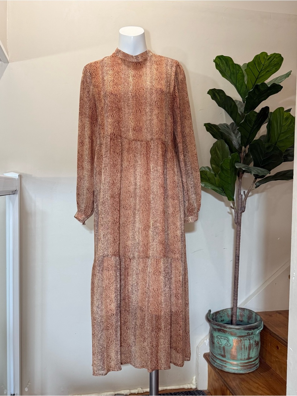 THE PARK & FIFTH fairfax dress size Small - Picture 3 of 14